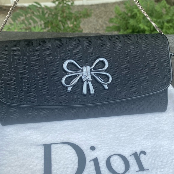 💯% Authentic Christian Dior wallet on Chain - Picture 16 of 16